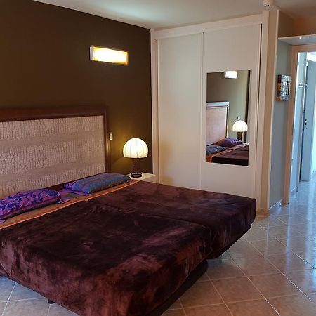 Apartamentos Olympia Playa de las Americas  Bagian luar foto